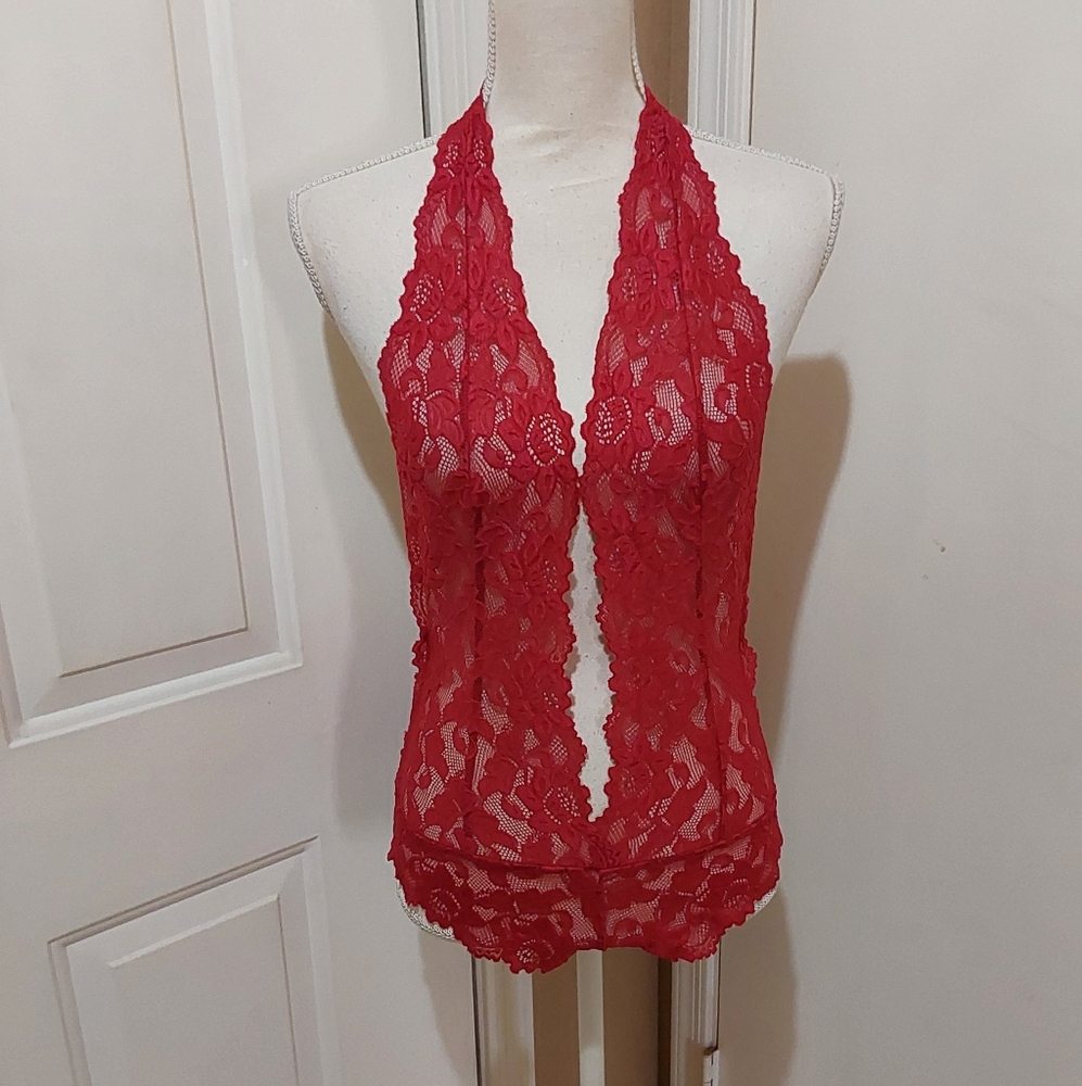 🌺 NWT Frederick's Red Lace Halter Teddy/Bodysuit